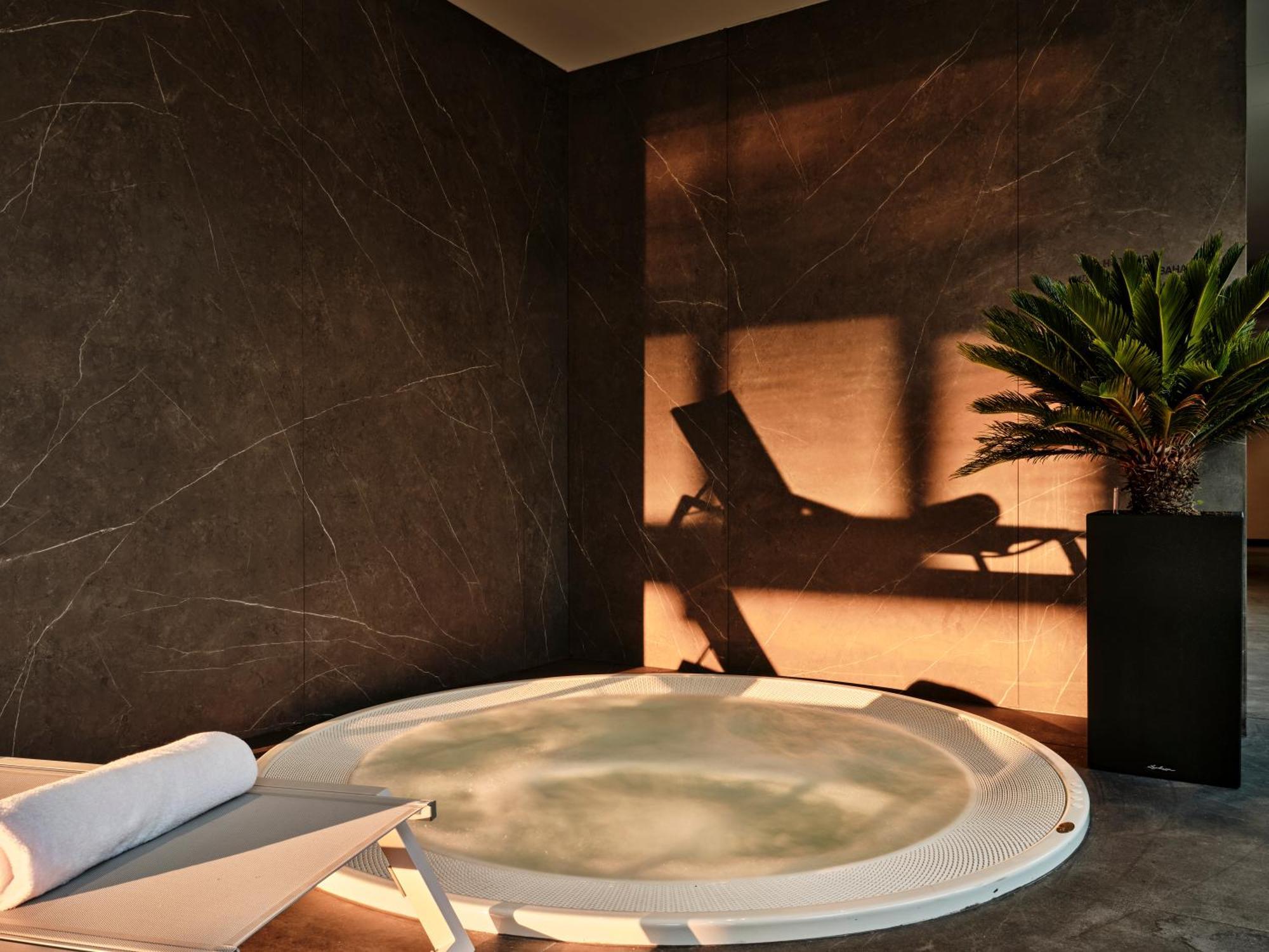 Crowne Plaza Sofia By Ihg Hotel Eksteriør billede