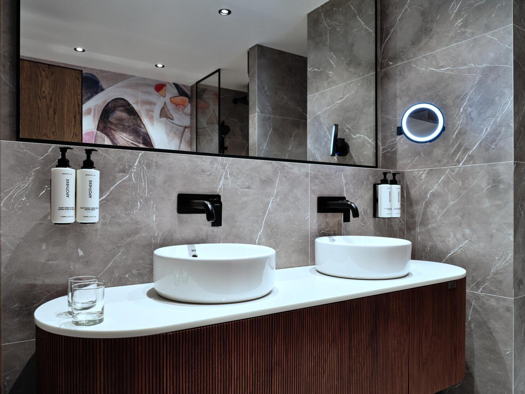 Crowne Plaza Sofia By Ihg Hotel Eksteriør billede